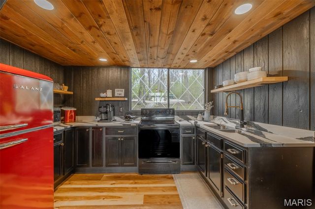 445 Foxfire Circle Drive, Innsbrook, MO 63390