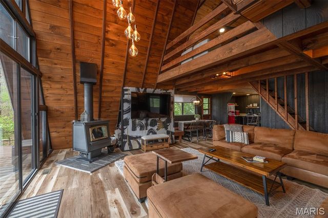445 Foxfire Circle Drive, Innsbrook, MO 63390