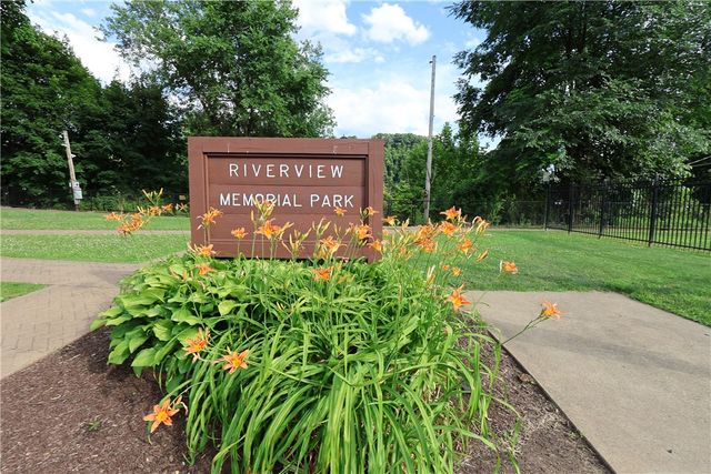 903 Brackenridge Ave, Brackenridge, PA 15014