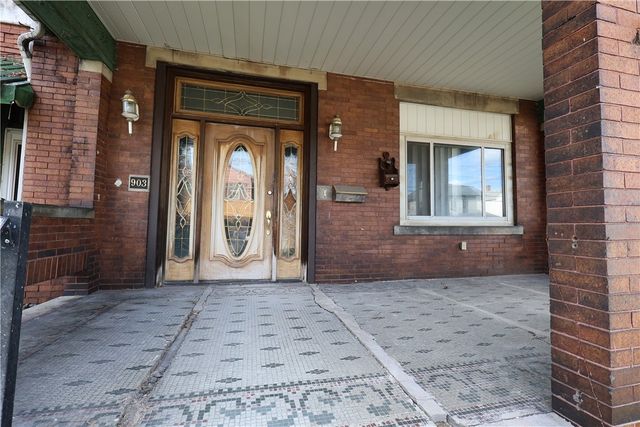 903 Brackenridge Ave, Brackenridge, PA 15014