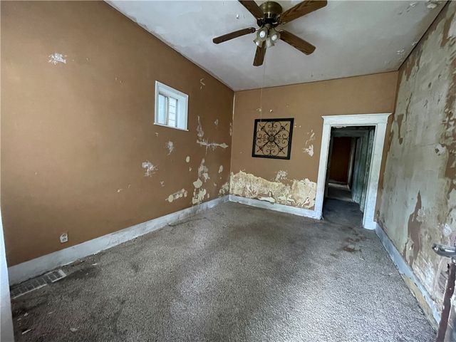 903 Brackenridge Ave, Brackenridge, PA 15014