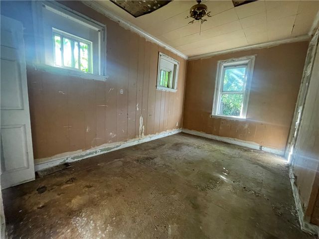 903 Brackenridge Ave, Brackenridge, PA 15014