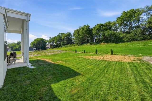 2132 SW Wheatfield Drive, Lee's Summit, MO 64082