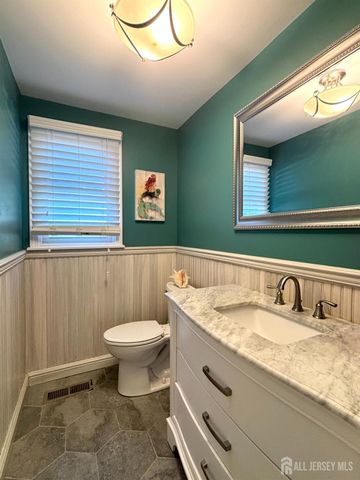 3 Lycoming Lane, East Brunswick, NJ 08816
