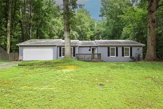 2100 Whitebluff Way NE, Buford, GA 30519