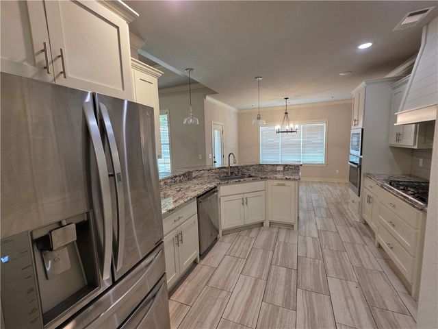 2905 SW Satinwood Cove, Bentonville, AR 72713