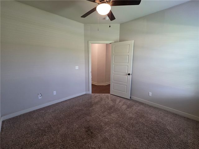 2905 SW Satinwood Cove, Bentonville, AR 72713