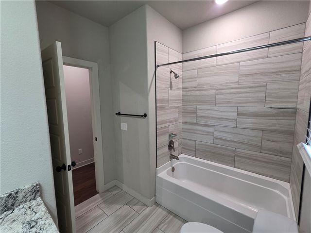 2905 SW Satinwood Cove, Bentonville, AR 72713