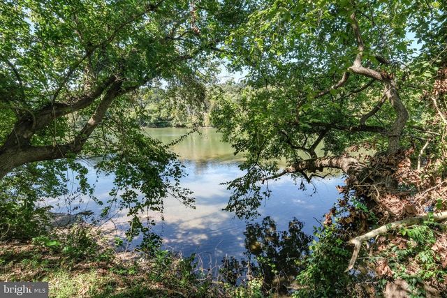 286 SUMMIT RIDGE RD, Front Royal, VA 22630