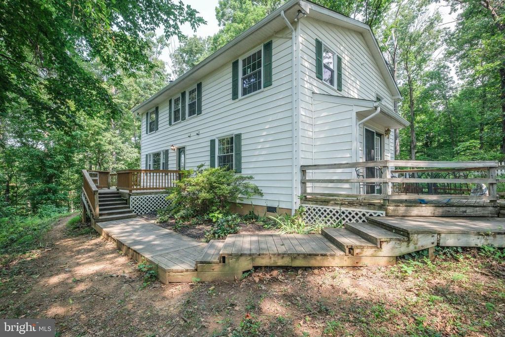 286 SUMMIT RIDGE RD, Front Royal, VA 22630