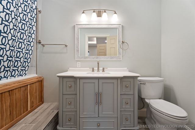 33787 S 650 Road, Jay, OK 74346