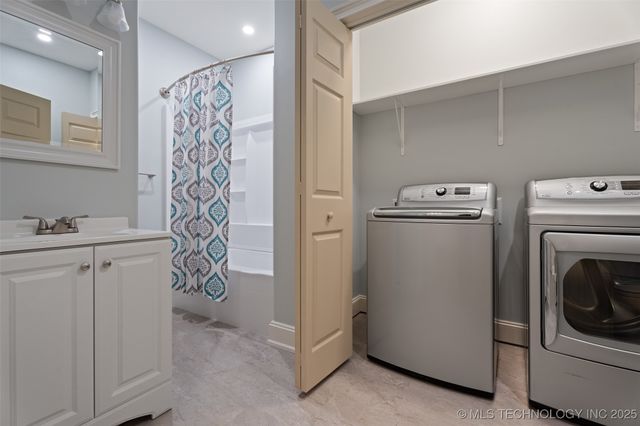 33787 S 650 Road, Jay, OK 74346