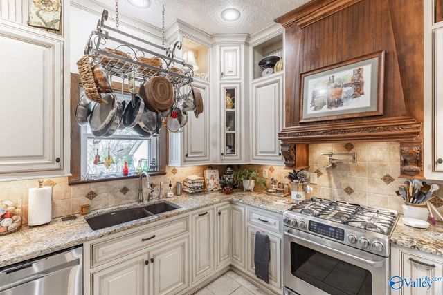 779 NE Old Gurley Road, Huntsville, AL 35811