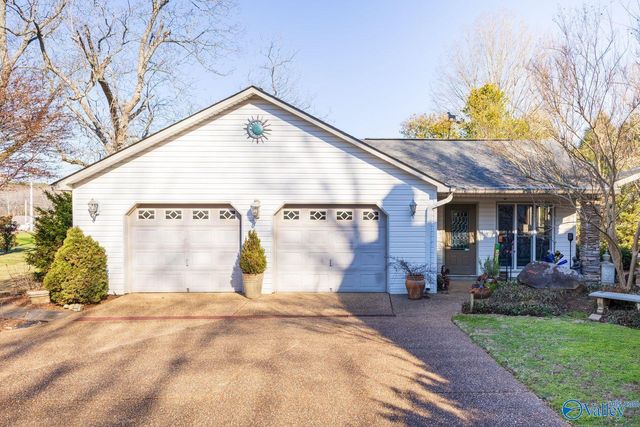 779 NE Old Gurley Road, Huntsville, AL 35811