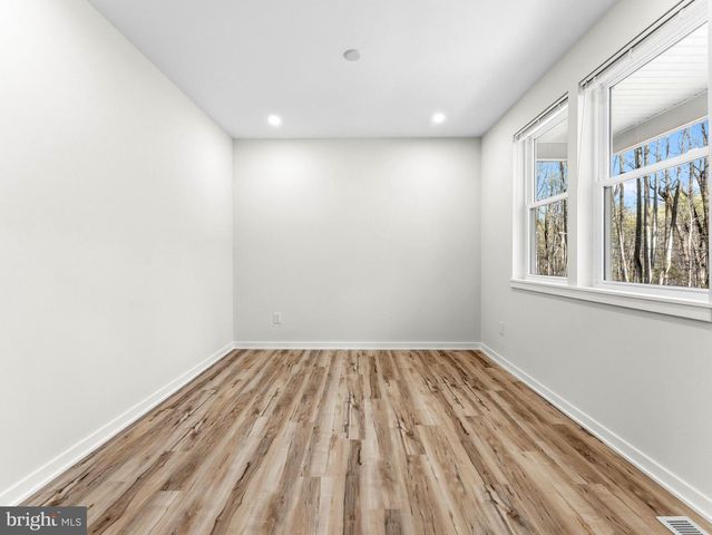 48 FARRIER AVE, Blackwood, NJ 08012