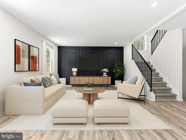 48 FARRIER AVE, Blackwood, NJ 08012