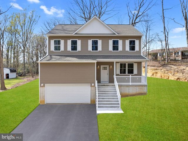 48 FARRIER AVE, Blackwood, NJ 08012