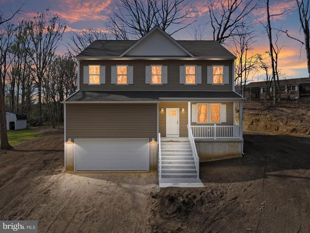 48 FARRIER AVE, Blackwood, NJ 08012