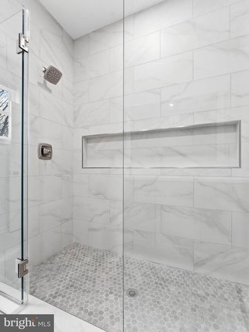 48 FARRIER AVE, Blackwood, NJ 08012