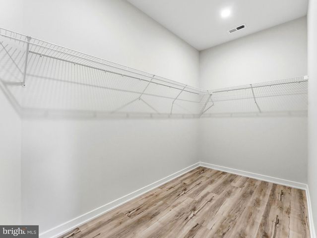 48 FARRIER AVE, Blackwood, NJ 08012