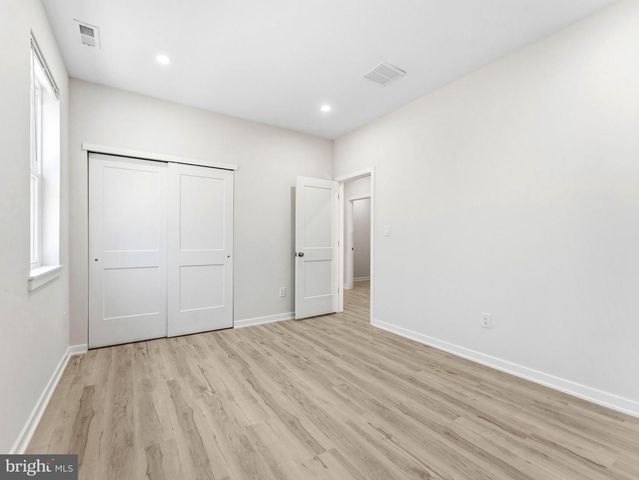 48 FARRIER AVE, Blackwood, NJ 08012