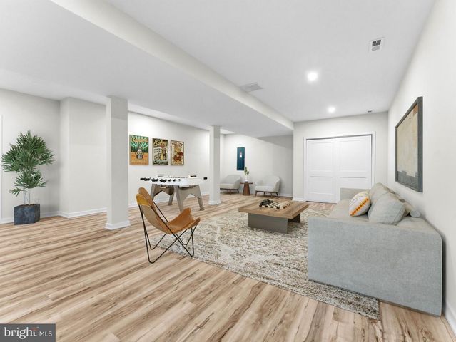 48 FARRIER AVE, Blackwood, NJ 08012