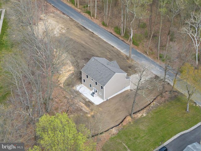 48 FARRIER AVE, Blackwood, NJ 08012