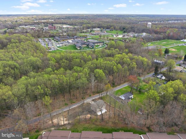 48 FARRIER AVE, Blackwood, NJ 08012