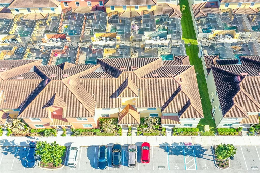 Image 2 of property listing at 8971 CALIFORNIA PALM ROAD, Kissimmee, FL 34747