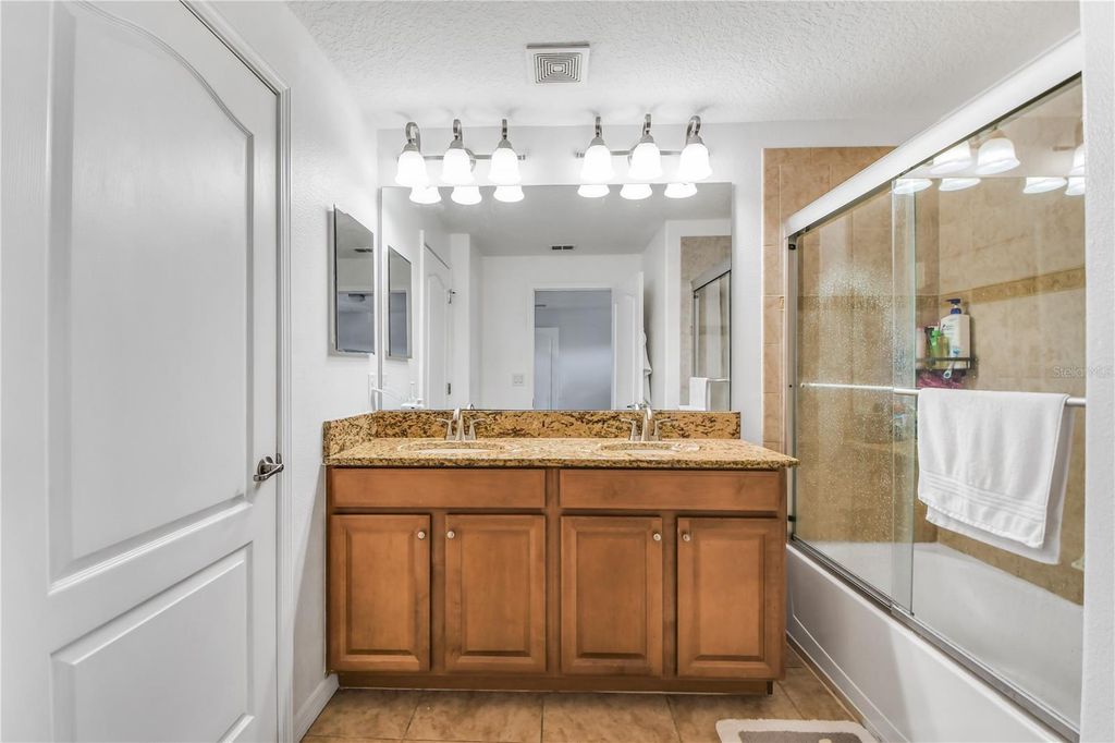 Image 17 of property listing at 8971 CALIFORNIA PALM ROAD, Kissimmee, FL 34747