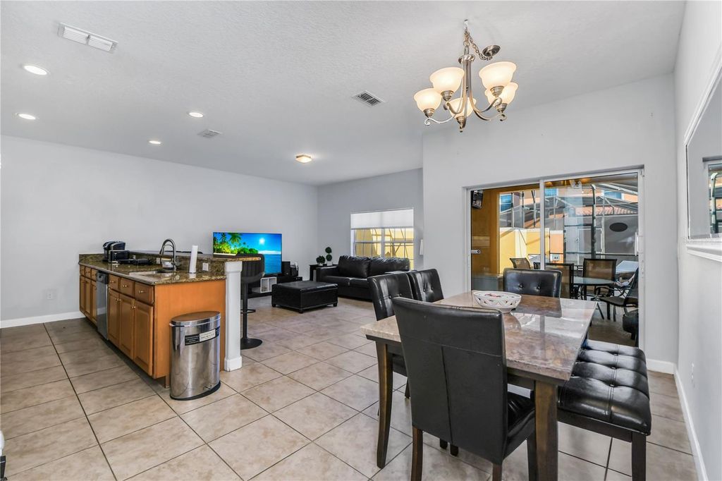 Image 26 of property listing at 8971 CALIFORNIA PALM ROAD, Kissimmee, FL 34747