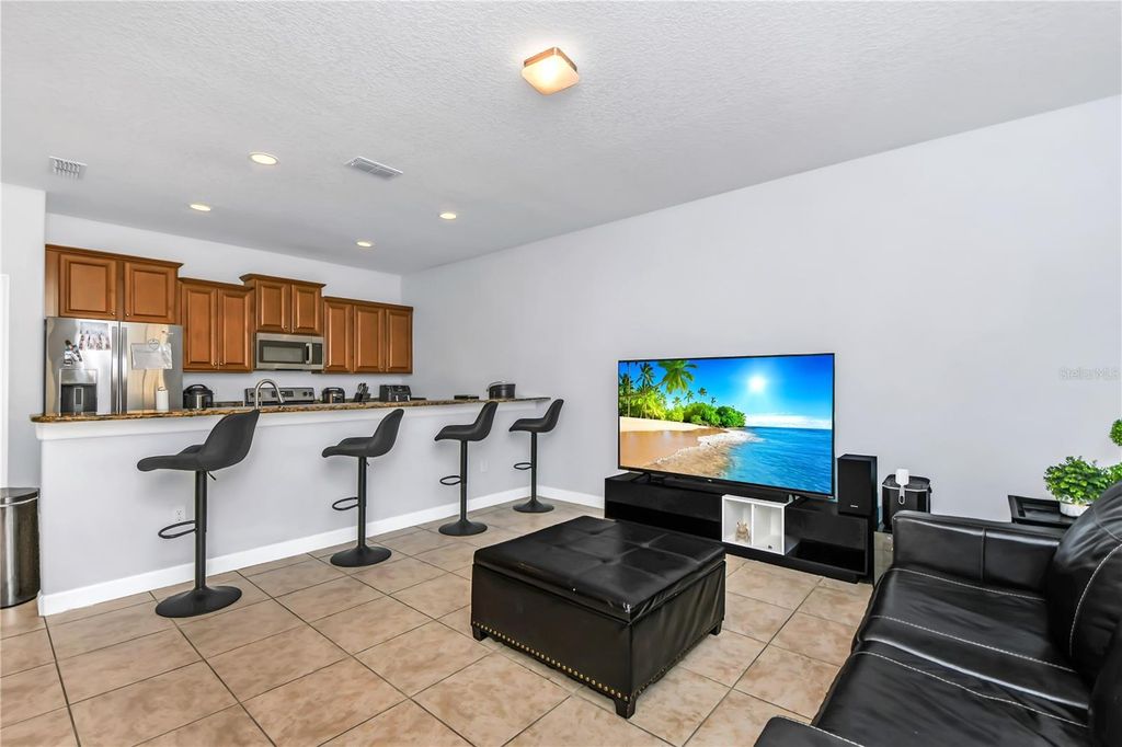 Image 30 of property listing at 8971 CALIFORNIA PALM ROAD, Kissimmee, FL 34747