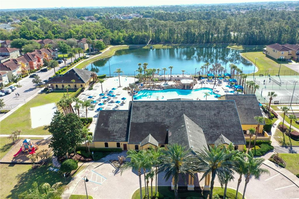 Image 5 of property listing at 8971 CALIFORNIA PALM ROAD, Kissimmee, FL 34747