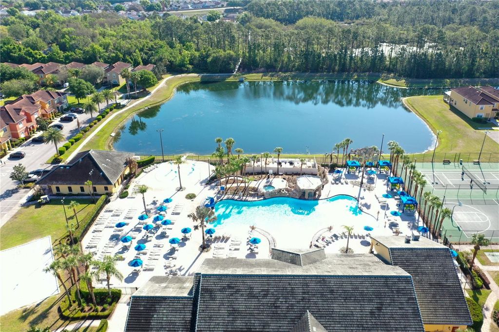 Image 6 of property listing at 8971 CALIFORNIA PALM ROAD, Kissimmee, FL 34747