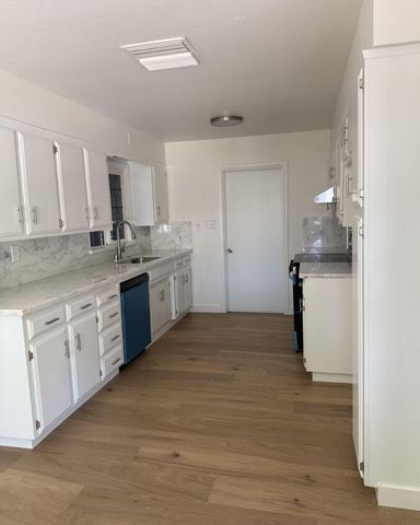 18 N Byron Drive, Lemoore, CA 93245