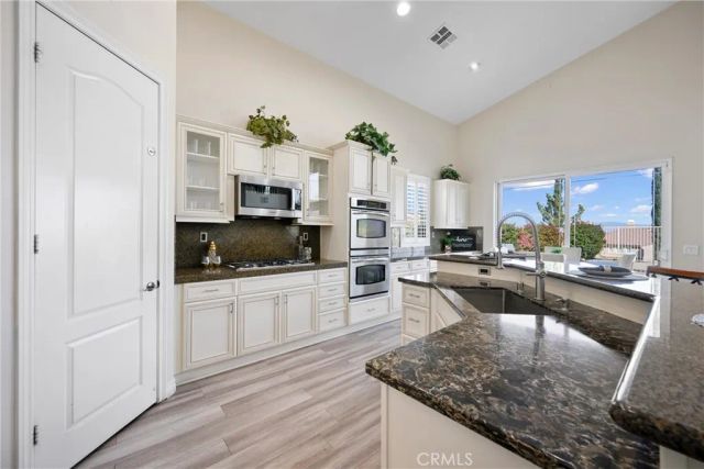 25 Volta Del Tintori Street, Lake Elsinore, CA 92532