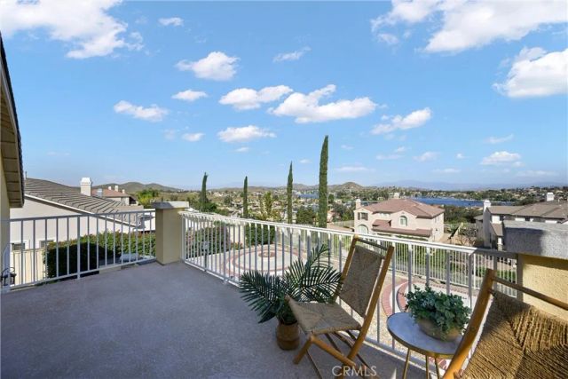 25 Volta Del Tintori Street, Lake Elsinore, CA 92532