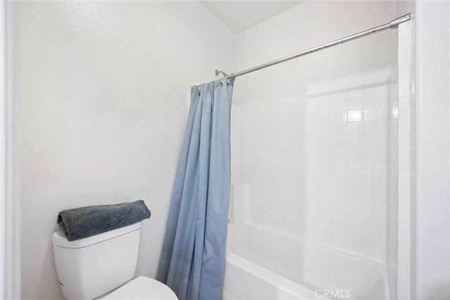 25 Volta Del Tintori Street, Lake Elsinore, CA 92532