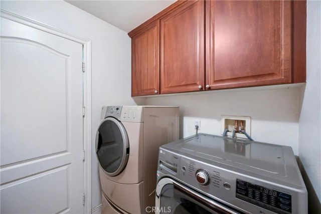 25 Volta Del Tintori Street, Lake Elsinore, CA 92532