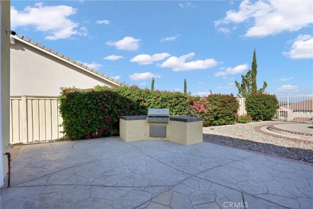 25 Volta Del Tintori Street, Lake Elsinore, CA 92532