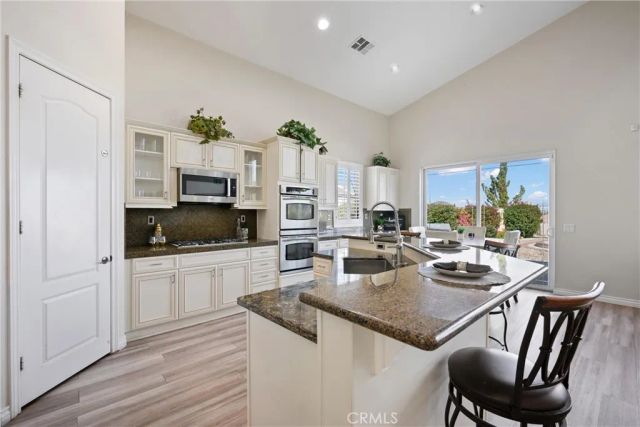 25 Volta Del Tintori Street, Lake Elsinore, CA 92532