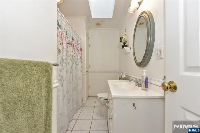 143 Manhattan Avenue, Waldwick, NJ 07463