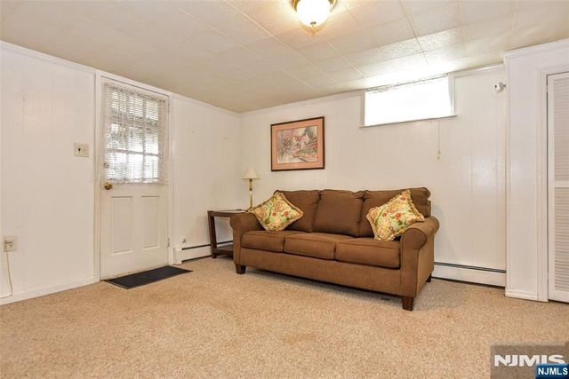 143 Manhattan Avenue, Waldwick, NJ 07463