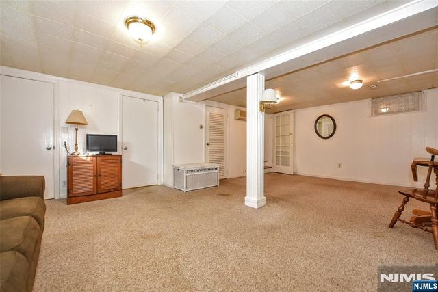 143 Manhattan Avenue, Waldwick, NJ 07463