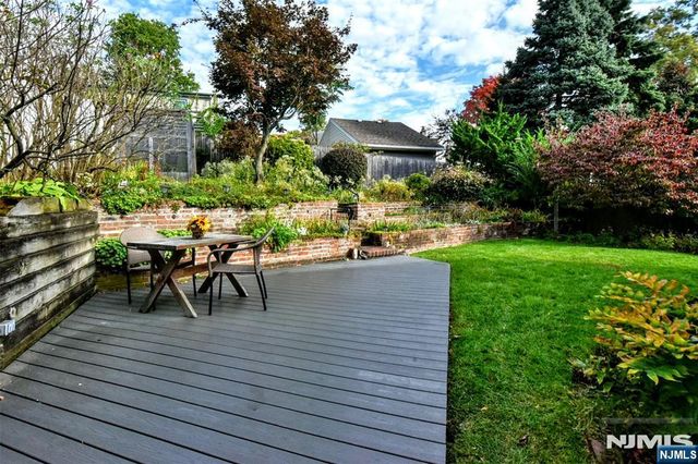 143 Manhattan Avenue, Waldwick, NJ 07463