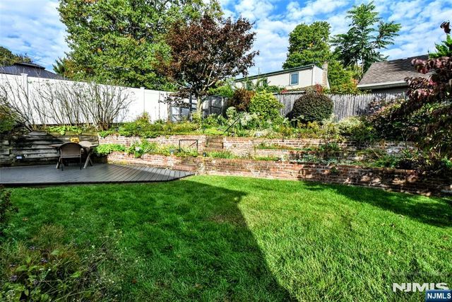 143 Manhattan Avenue, Waldwick, NJ 07463