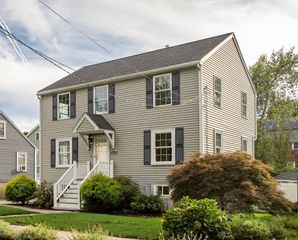 141 Renfrew St, Arlington, MA 02476