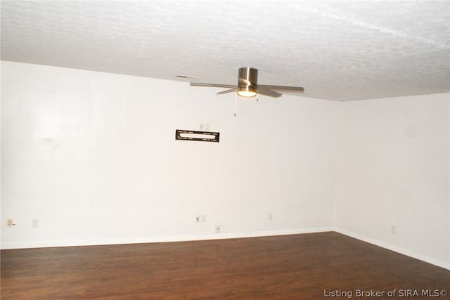 3926 Carver Street, New Albany, IN 47150