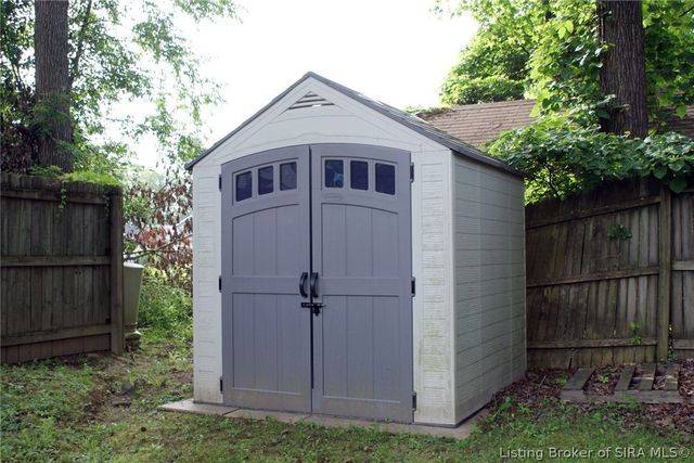 3926 Carver Street, New Albany, IN 47150