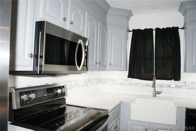 3926 Carver Street, New Albany, IN 47150